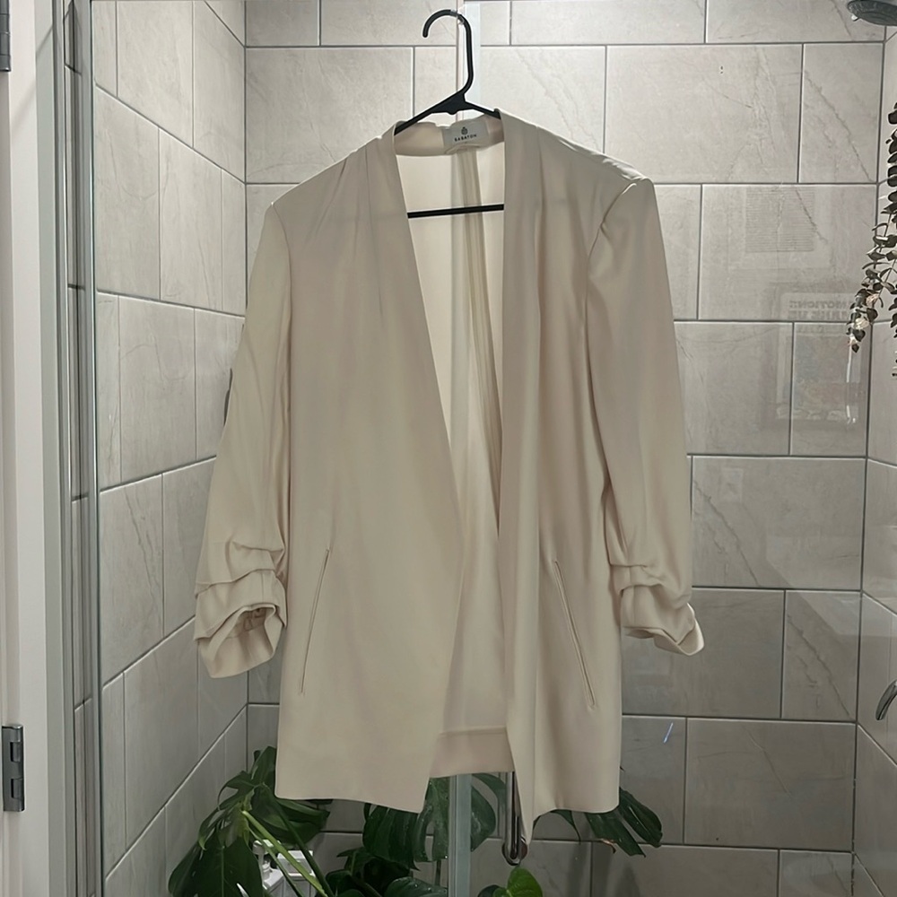 Aritzia blazer